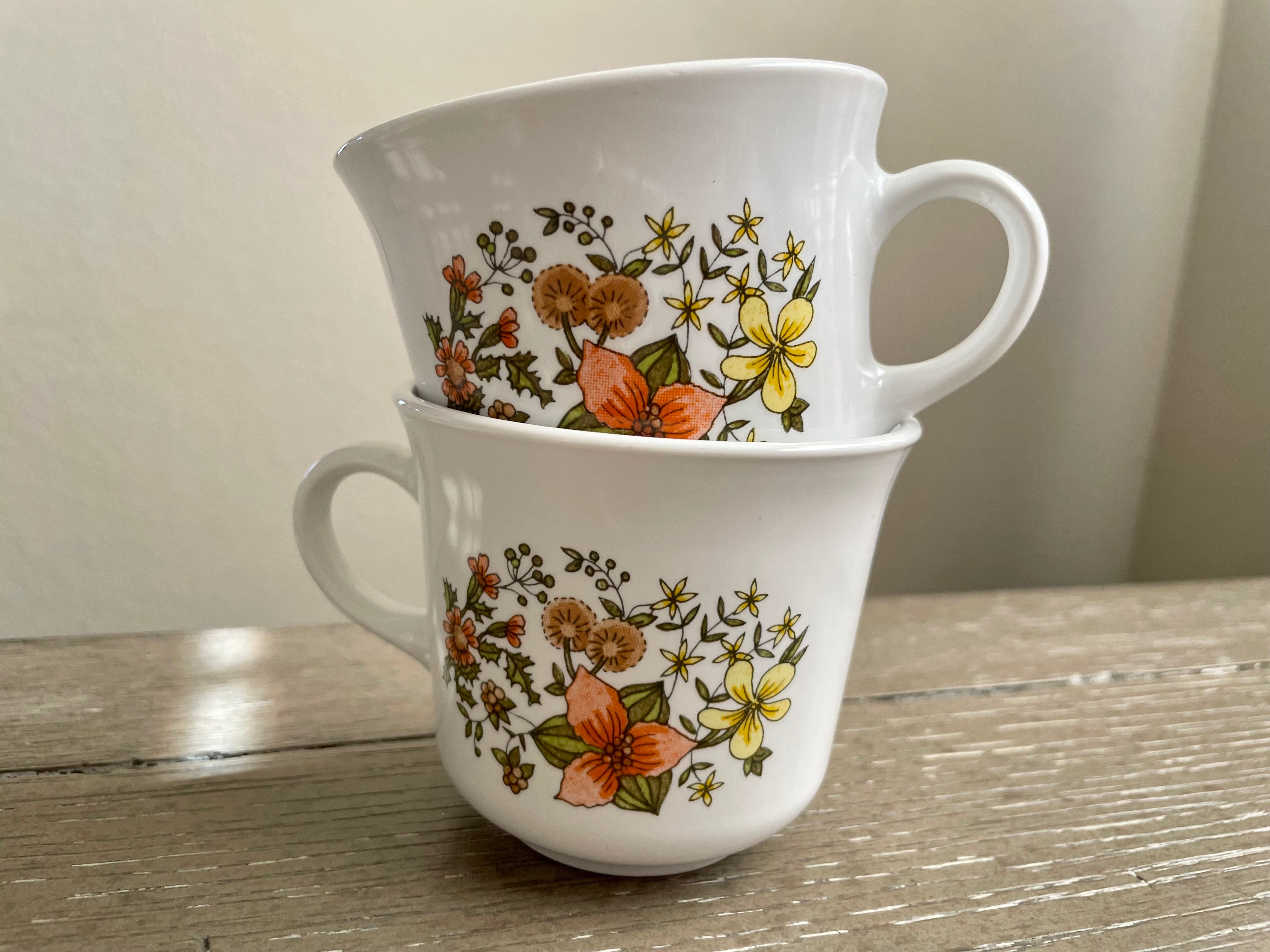 Set of 7 Vintage Floral Coffee Mugs by Corelle RockinRelics